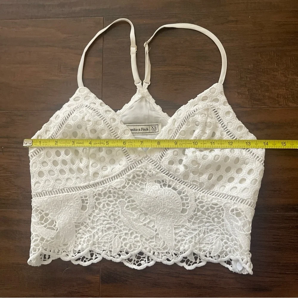 SOLD NWT Abercrombie & Fitch Crochet Lace Cropped Tank Top In Size XS - Picture 5 of 6